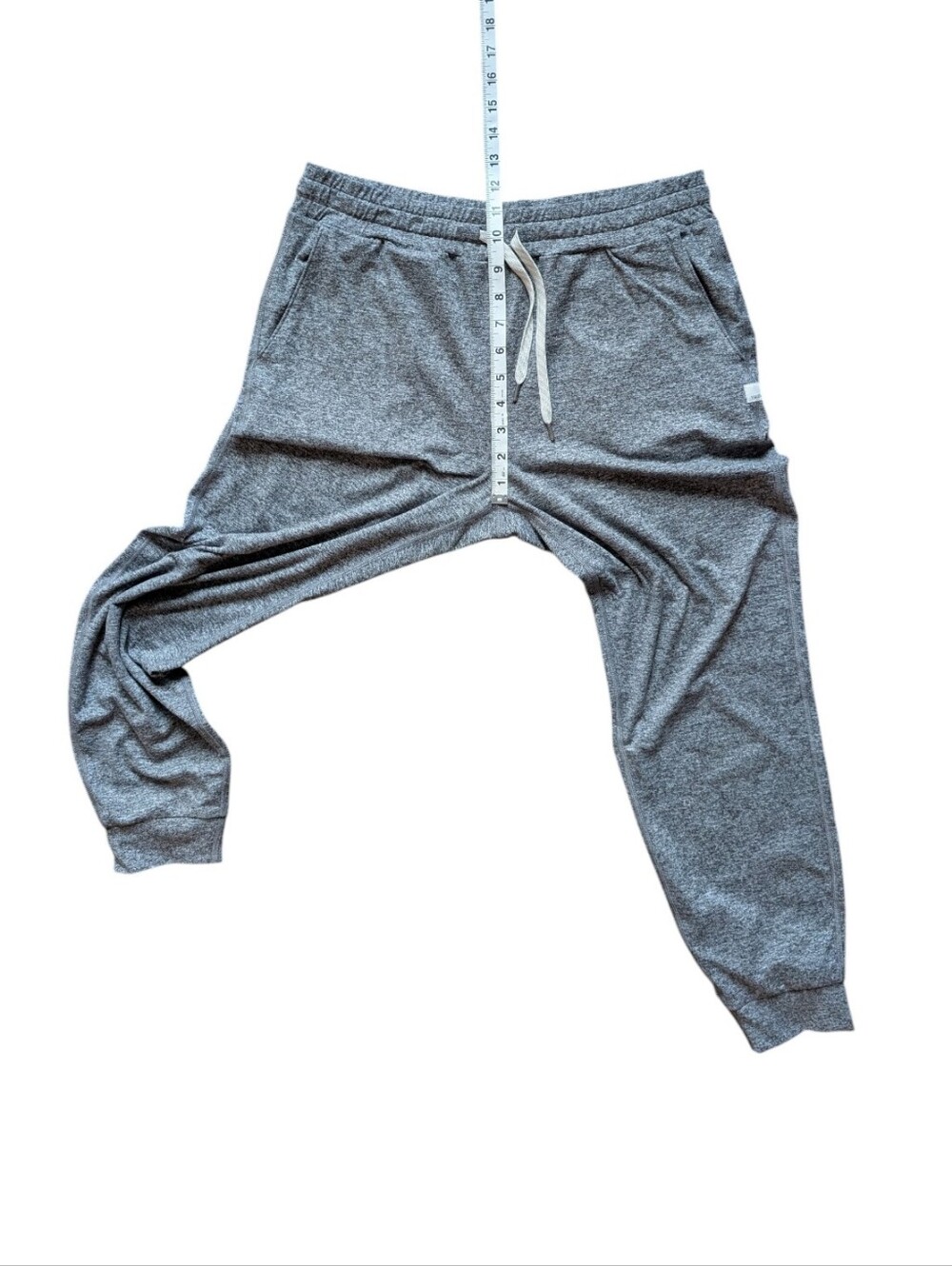 Vuori Performance Joggers Pale Grey Heather - Picture 10 of 12